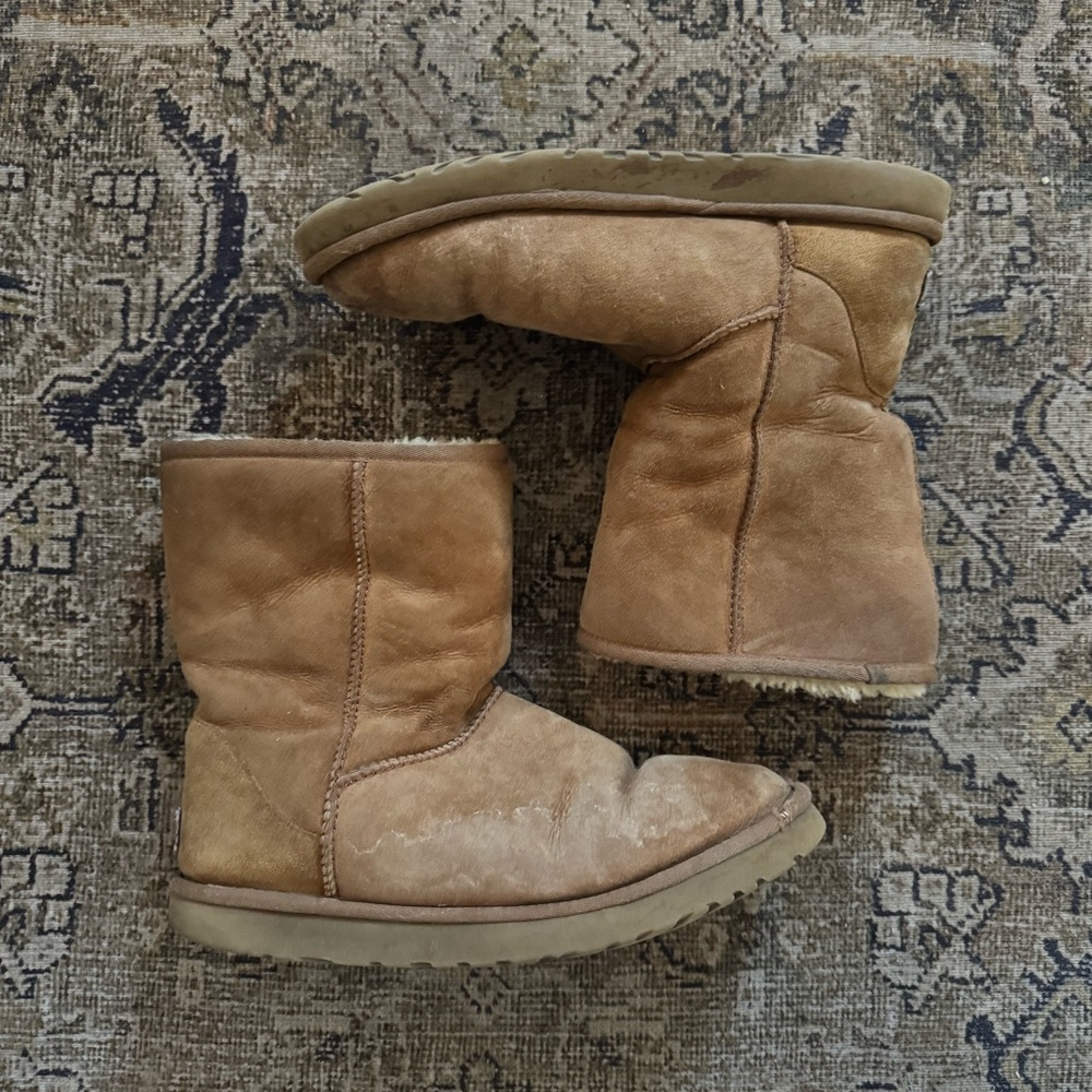 UGG Australia Classic Boots 9/9.5